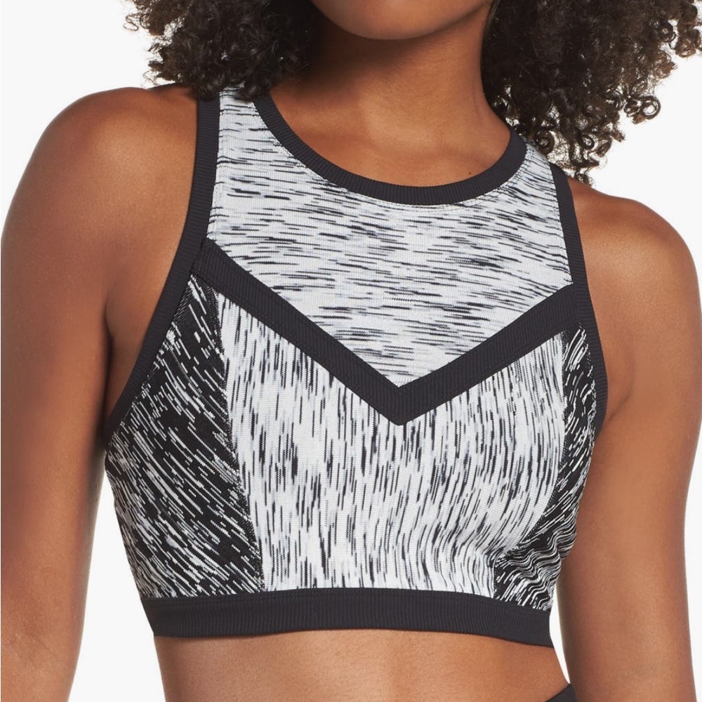 Zella Static Sports Bra with removable cups black and white pattern NWT